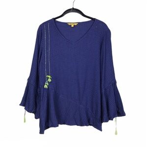 Global Desi V-Neck Ruffle Sleeve Parrot Detail Top